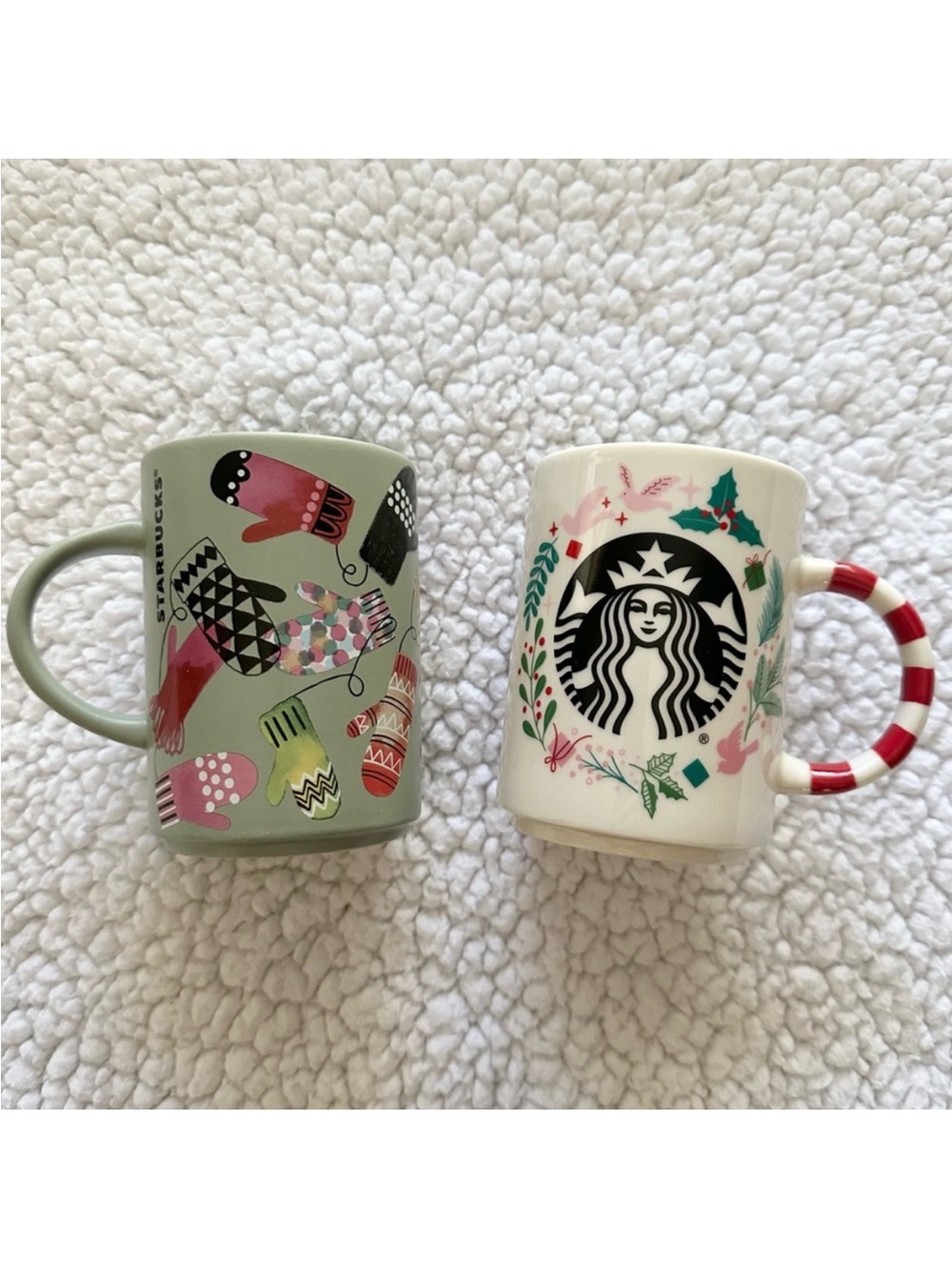💚STARBUCKS set coffee mugs holiday candy cane mittens festive Christmas 12oz